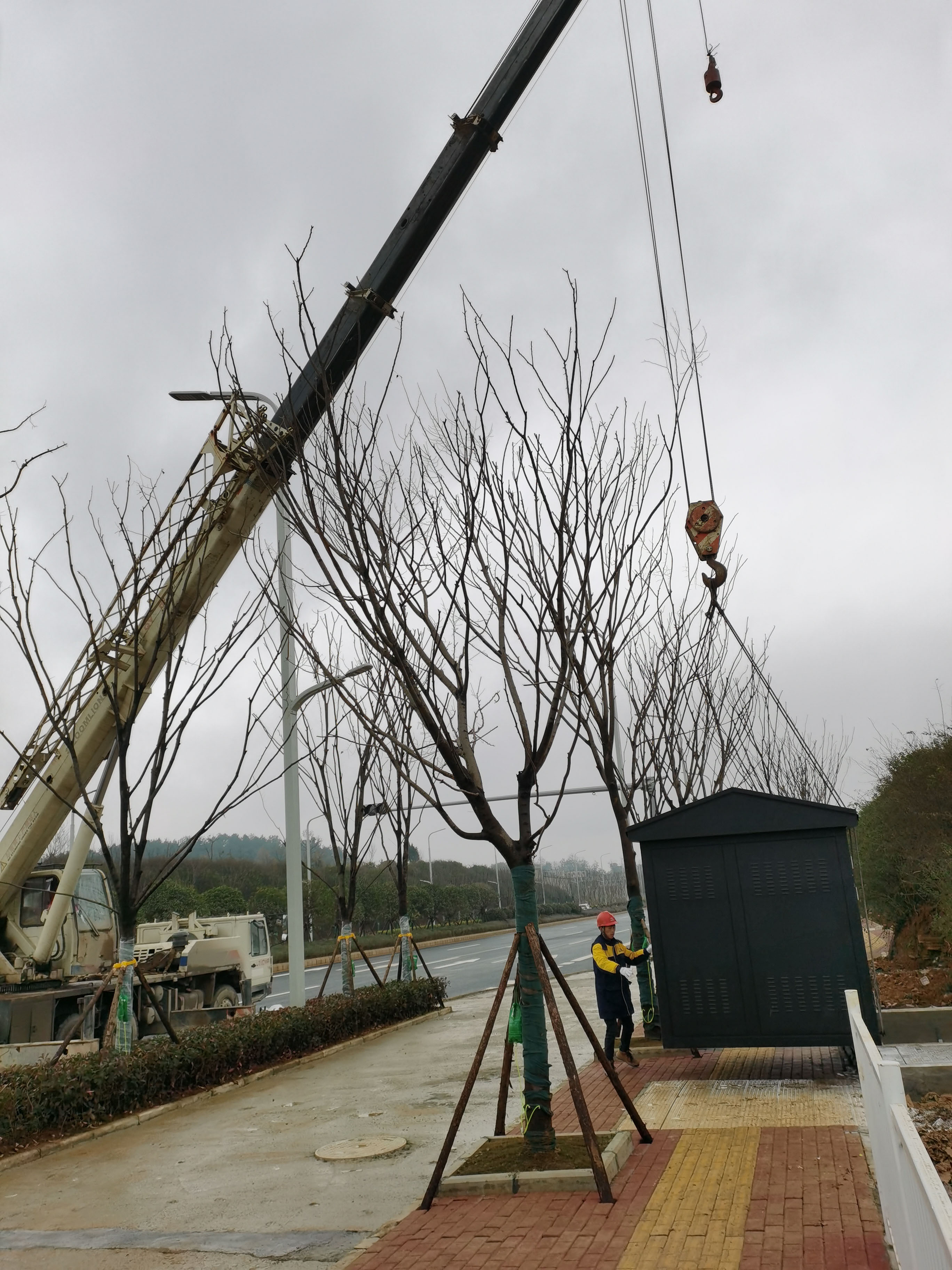 花溪恒大童世界配套市政基础设施工程-孟溪路西段强电接入工程施工图设计